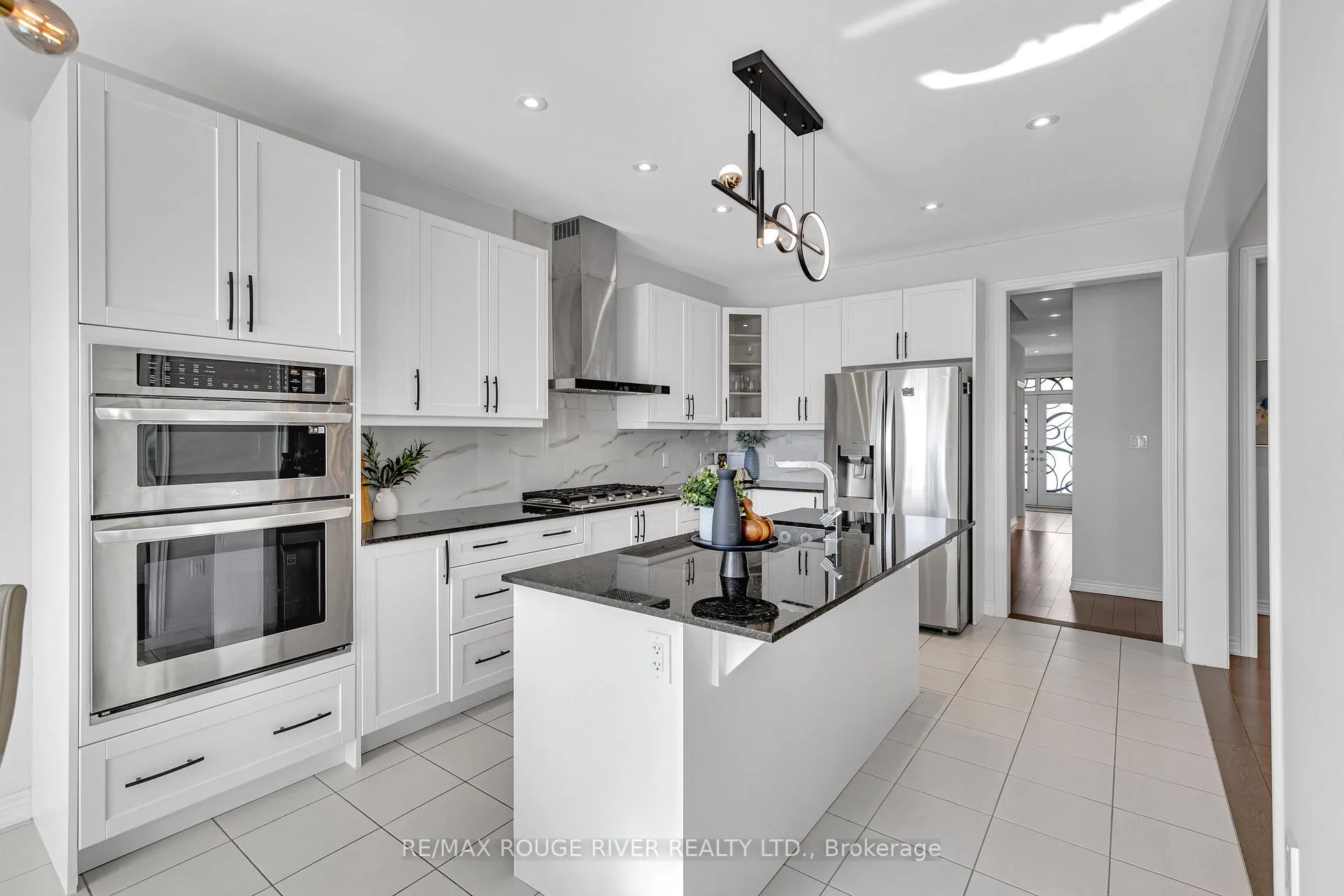 Photo 14 of 21 Priory Drive, Whitby, Rural Whitby — HOMEH