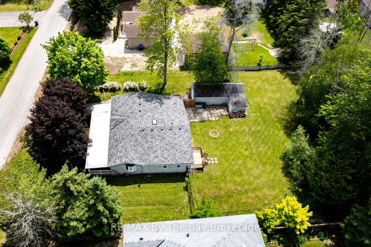 Photo 2 of 58 47th Street S, Wasaga Beach — HOMEH