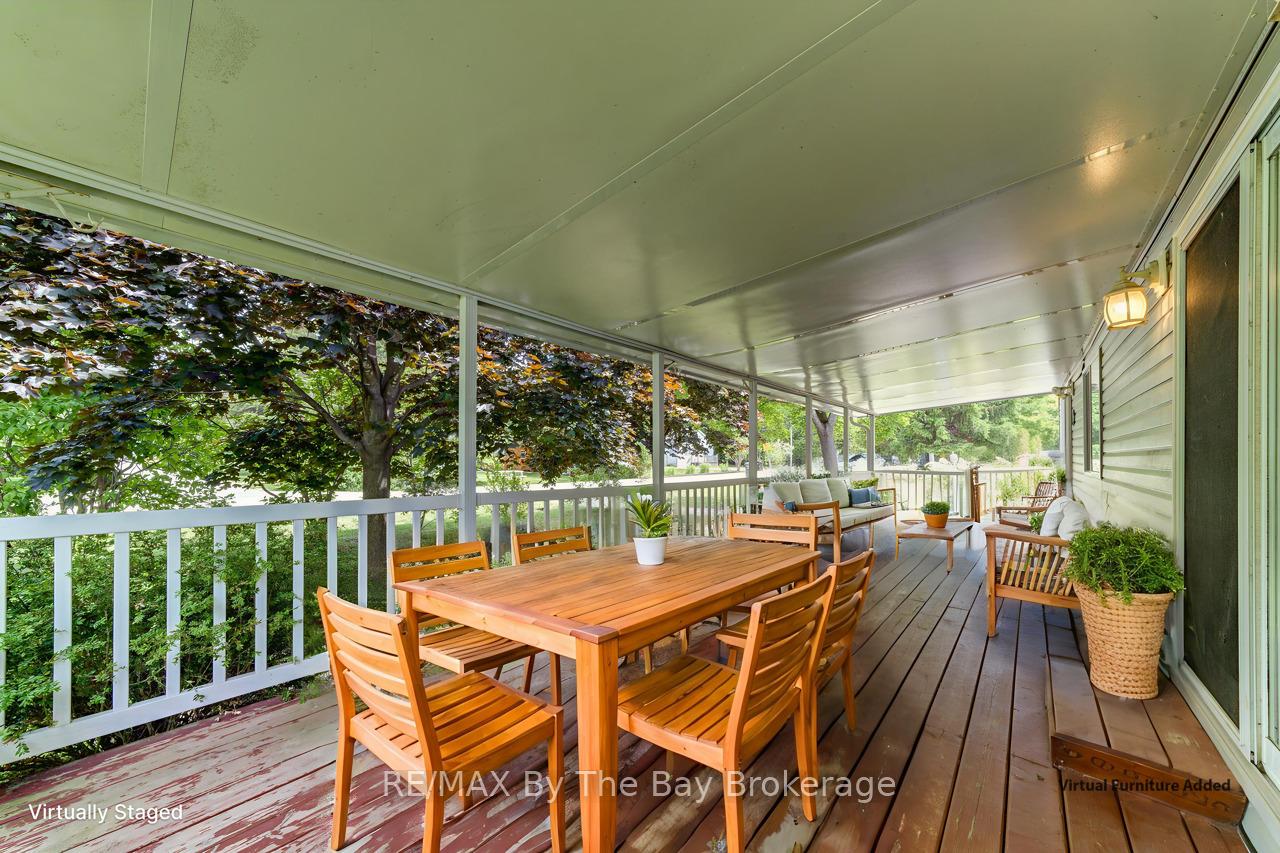 Photo 6 of 58 47th Street S, Wasaga Beach — HOMEH