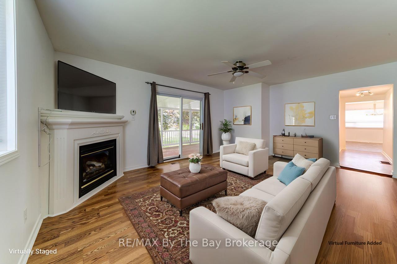 Photo 14 of 58 47th Street S, Wasaga Beach — HOMEH