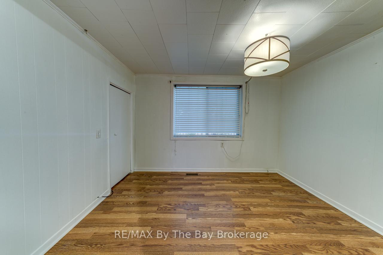 Photo 17 of 58 47th Street S, Wasaga Beach — HOMEH