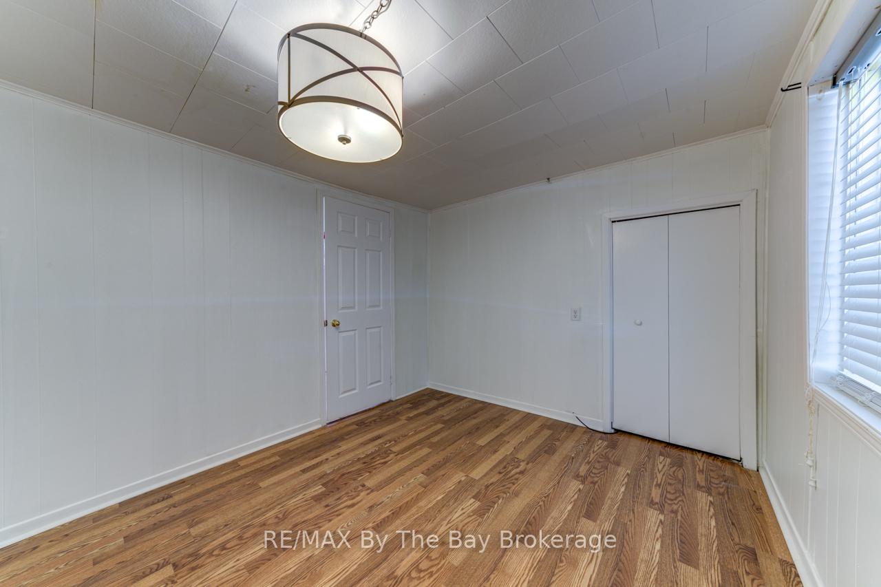 Photo 19 of 58 47th Street S, Wasaga Beach — HOMEH