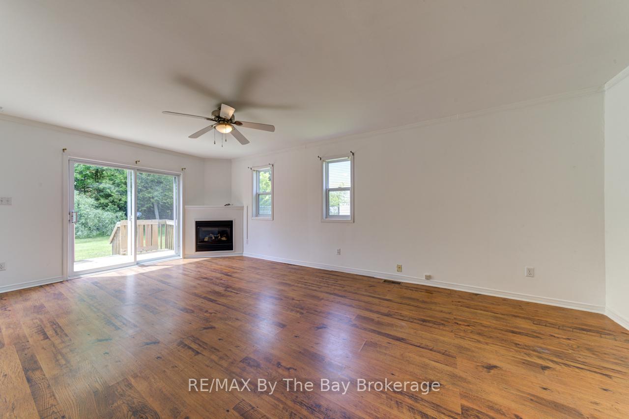 Photo 23 of 58 47th Street S, Wasaga Beach — HOMEH