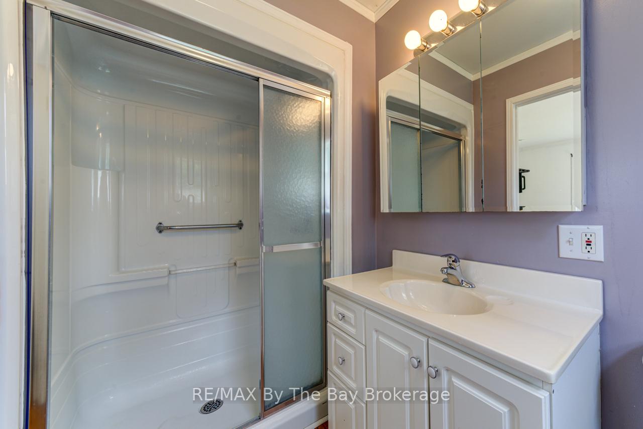 Photo 25 of 58 47th Street S, Wasaga Beach — HOMEH