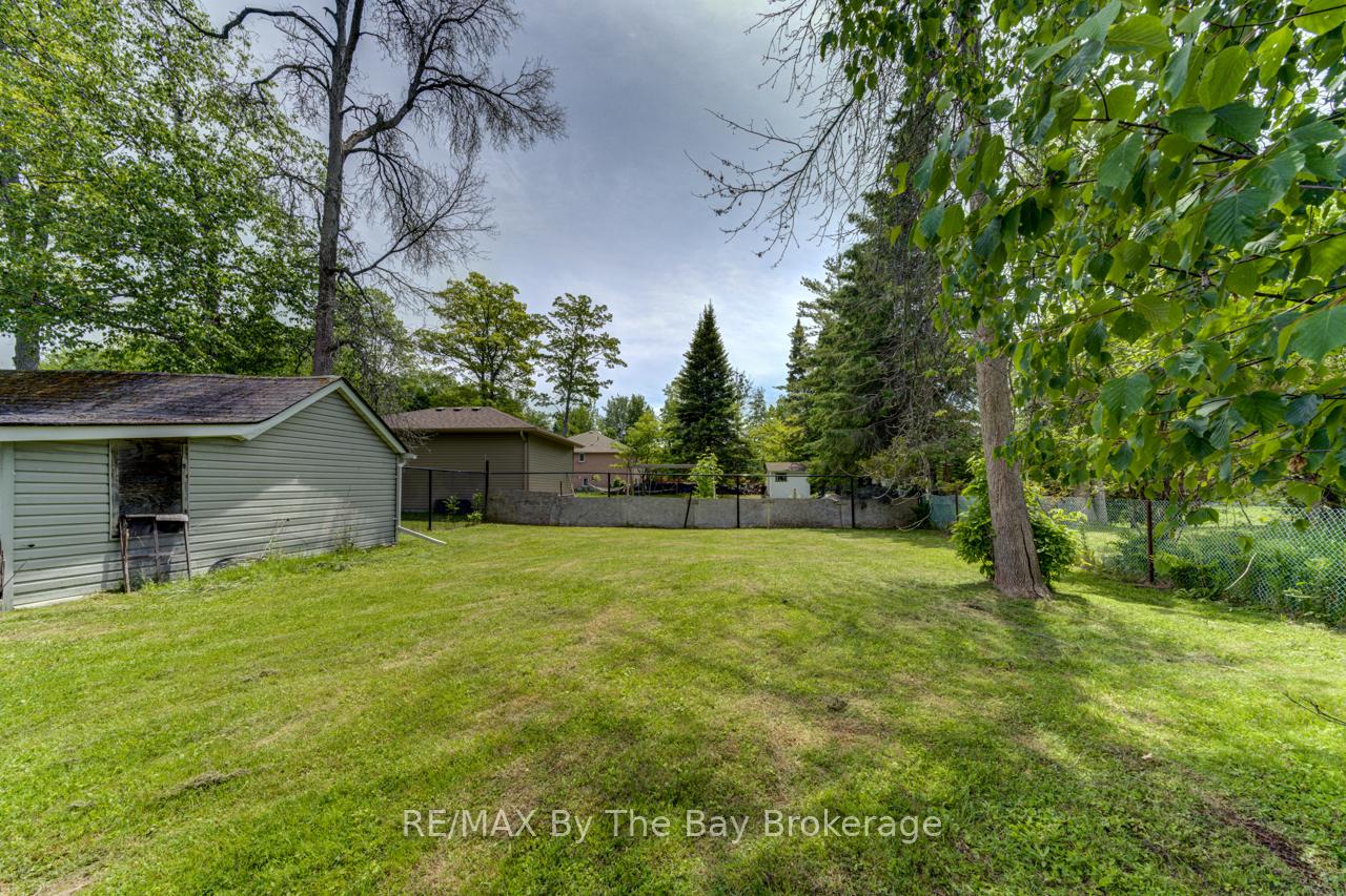 Photo 32 of 58 47th Street S, Wasaga Beach — HOMEH