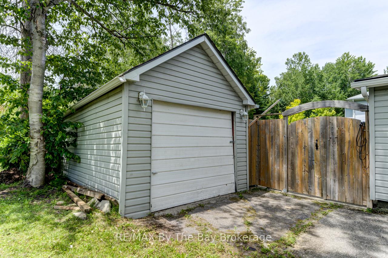 Photo 34 of 58 47th Street S, Wasaga Beach — HOMEH
