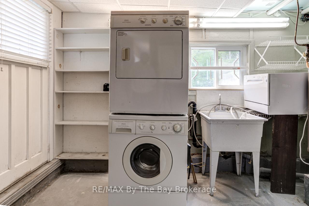 Photo 37 of 58 47th Street S, Wasaga Beach — HOMEH