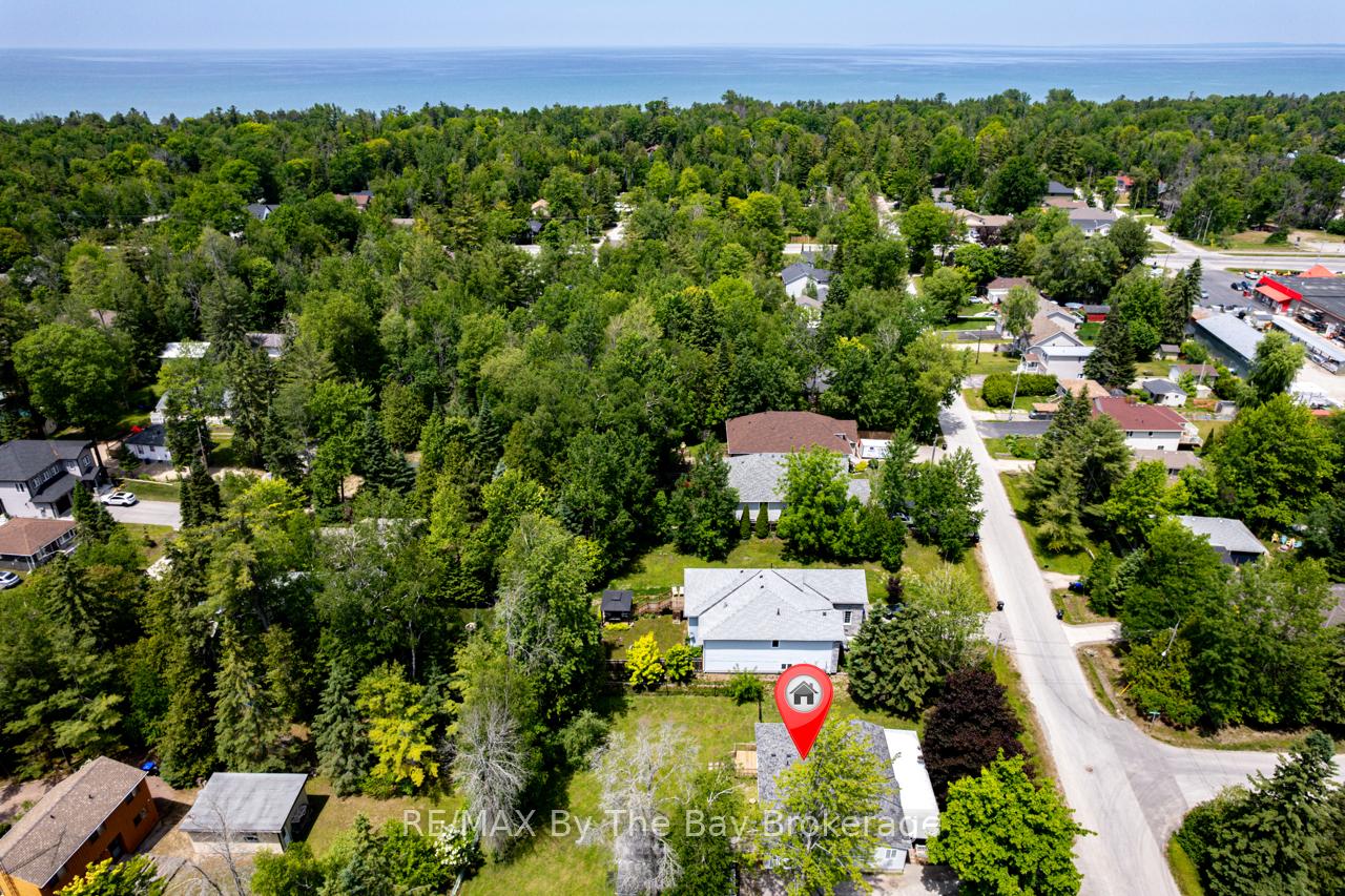 Photo 42 of 58 47th Street S, Wasaga Beach — HOMEH
