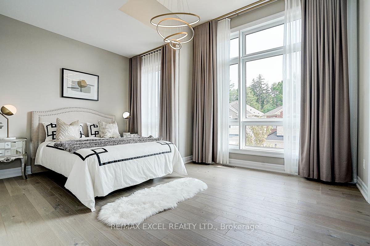 Photo 36 of 137 Pine Hill Crescent, Aurora, Aurora Estates — HOMEH