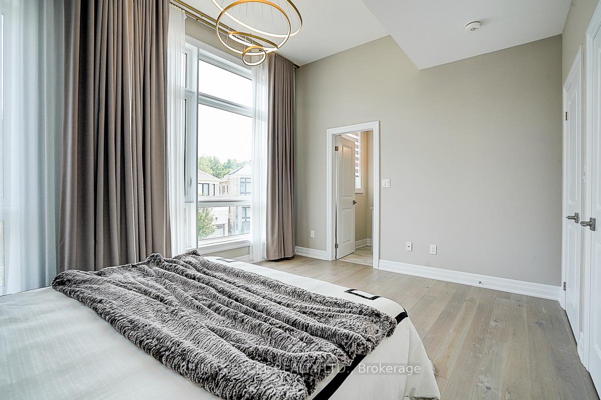 Photo 37 of 137 Pine Hill Crescent, Aurora, Aurora Estates — HOMEH