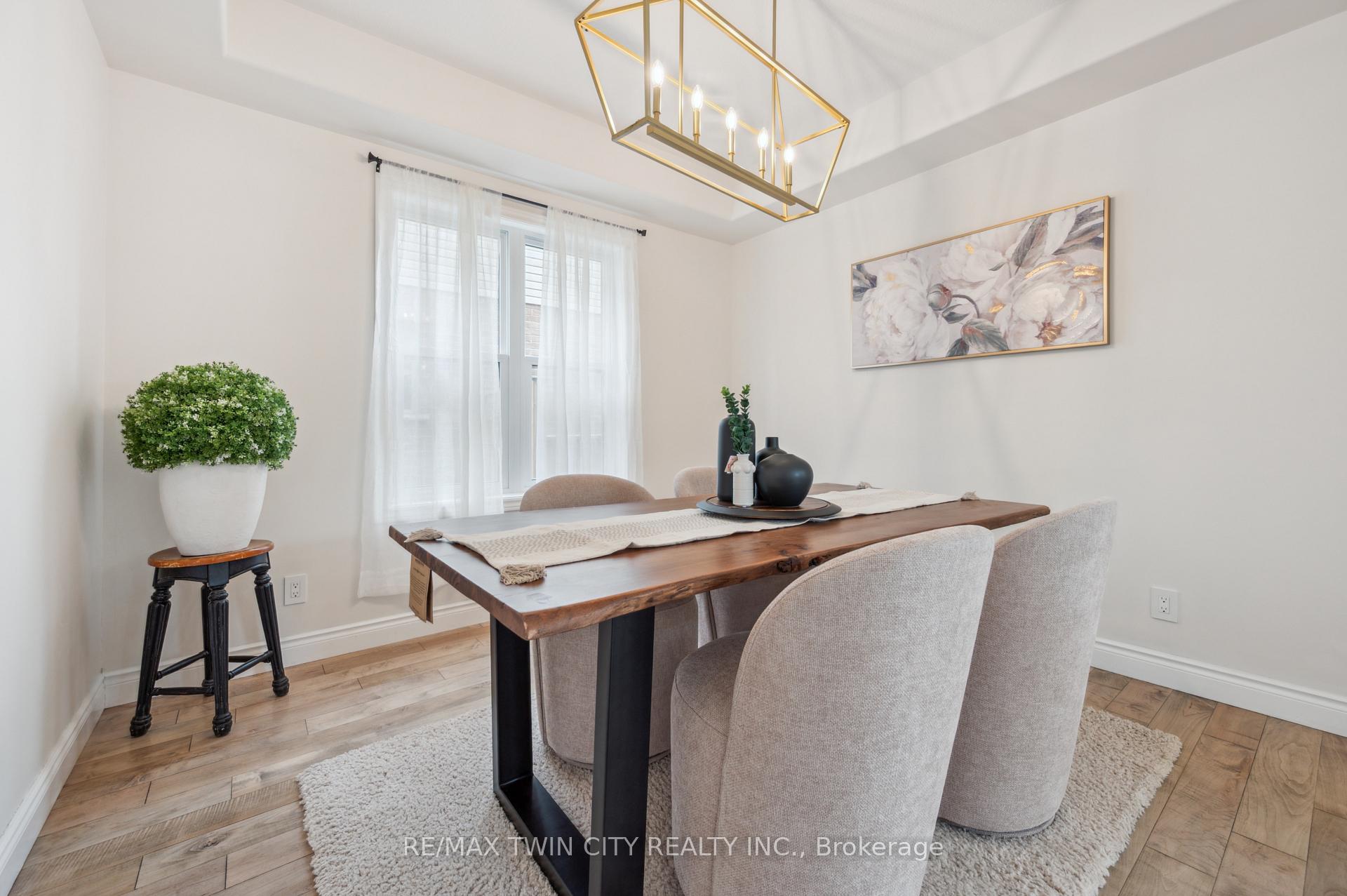 Photo 17 of 450 Applegate Court, Waterloo, Westvale — HOMEH