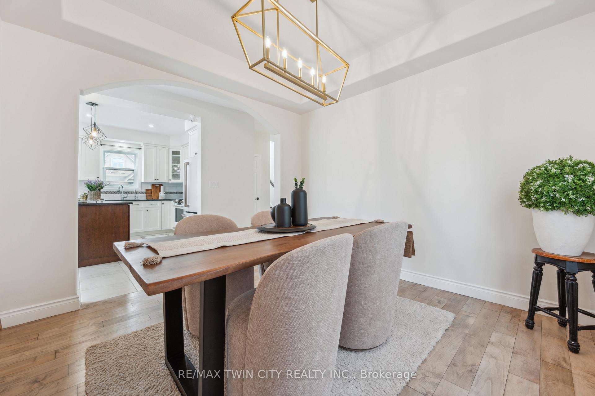 Photo 18 of 450 Applegate Court, Waterloo, Westvale — HOMEH