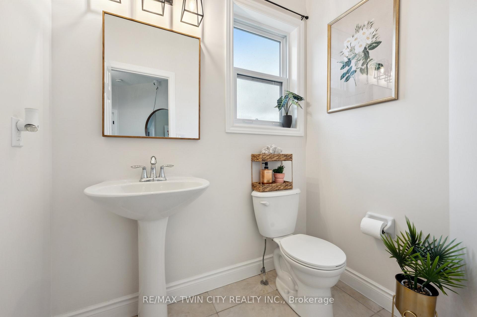 Photo 19 of 450 Applegate Court, Waterloo, Westvale — HOMEH
