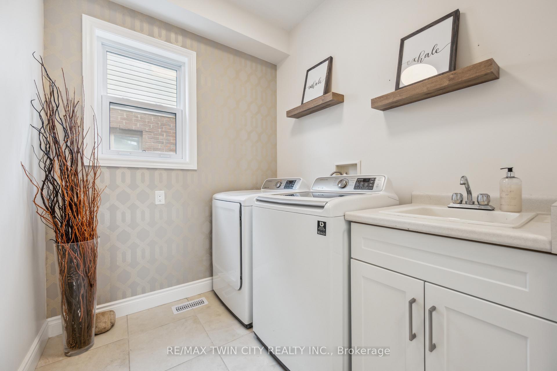 Photo 20 of 450 Applegate Court, Waterloo, Westvale — HOMEH