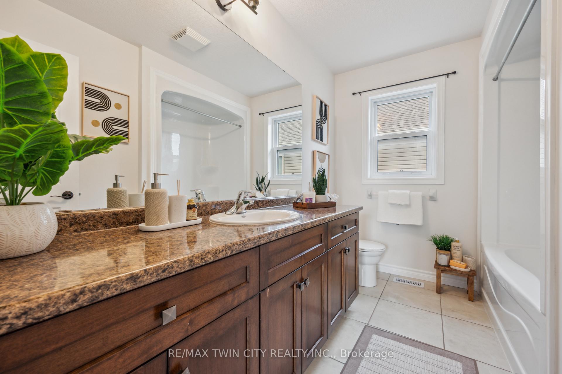 Photo 34 of 450 Applegate Court, Waterloo, Westvale — HOMEH