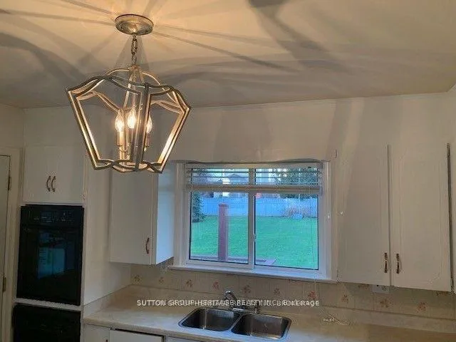 Photo 10 of 150 Winchester Road E, Whitby, Brooklin — HOMEH