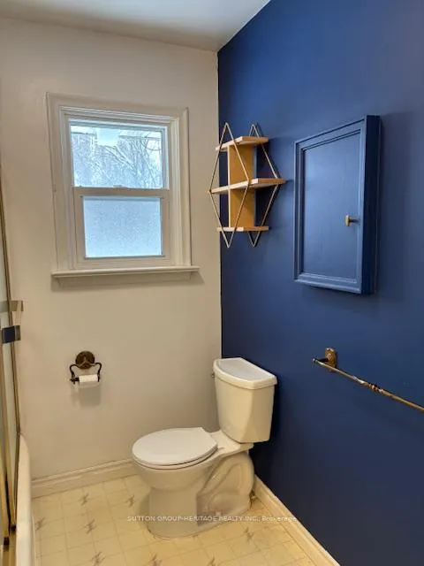 Photo 15 of 150 Winchester Road E, Whitby, Brooklin — HOMEH