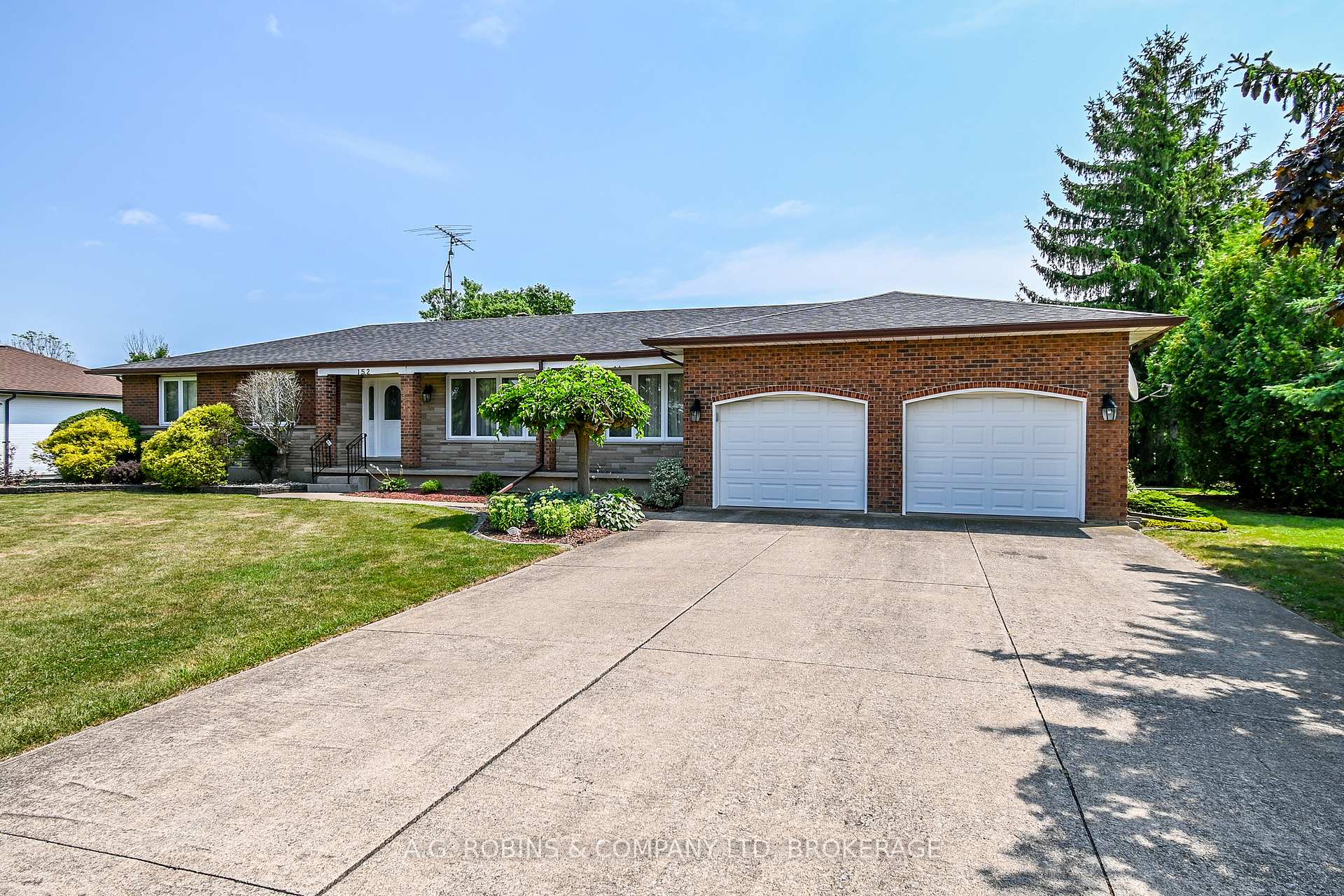 Photo 1 of 152 Doan's Ridge Road, Welland, Cooks Mills — HOMEH