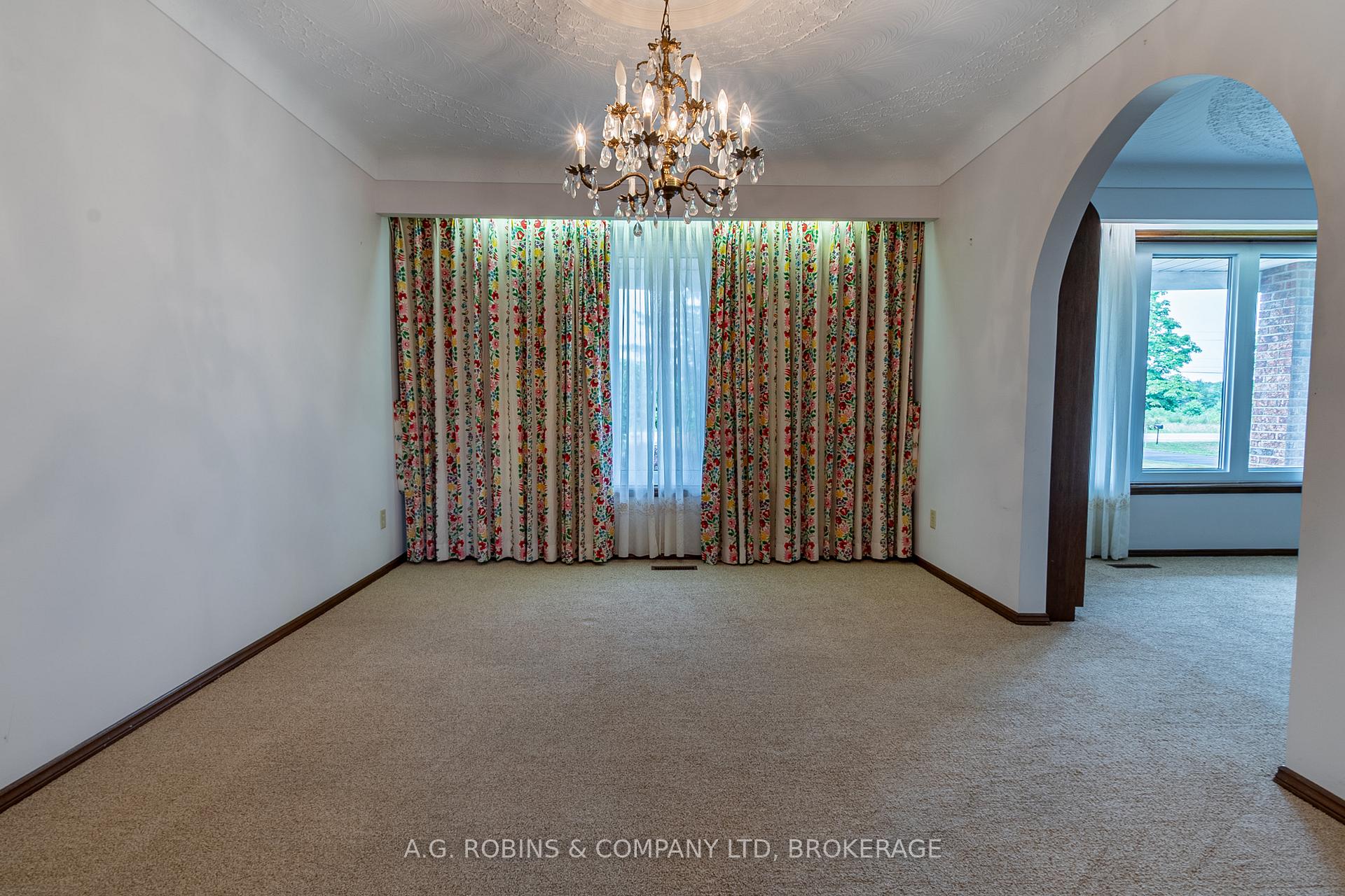 Photo 7 of 152 Doan's Ridge Road, Welland, Cooks Mills — HOMEH