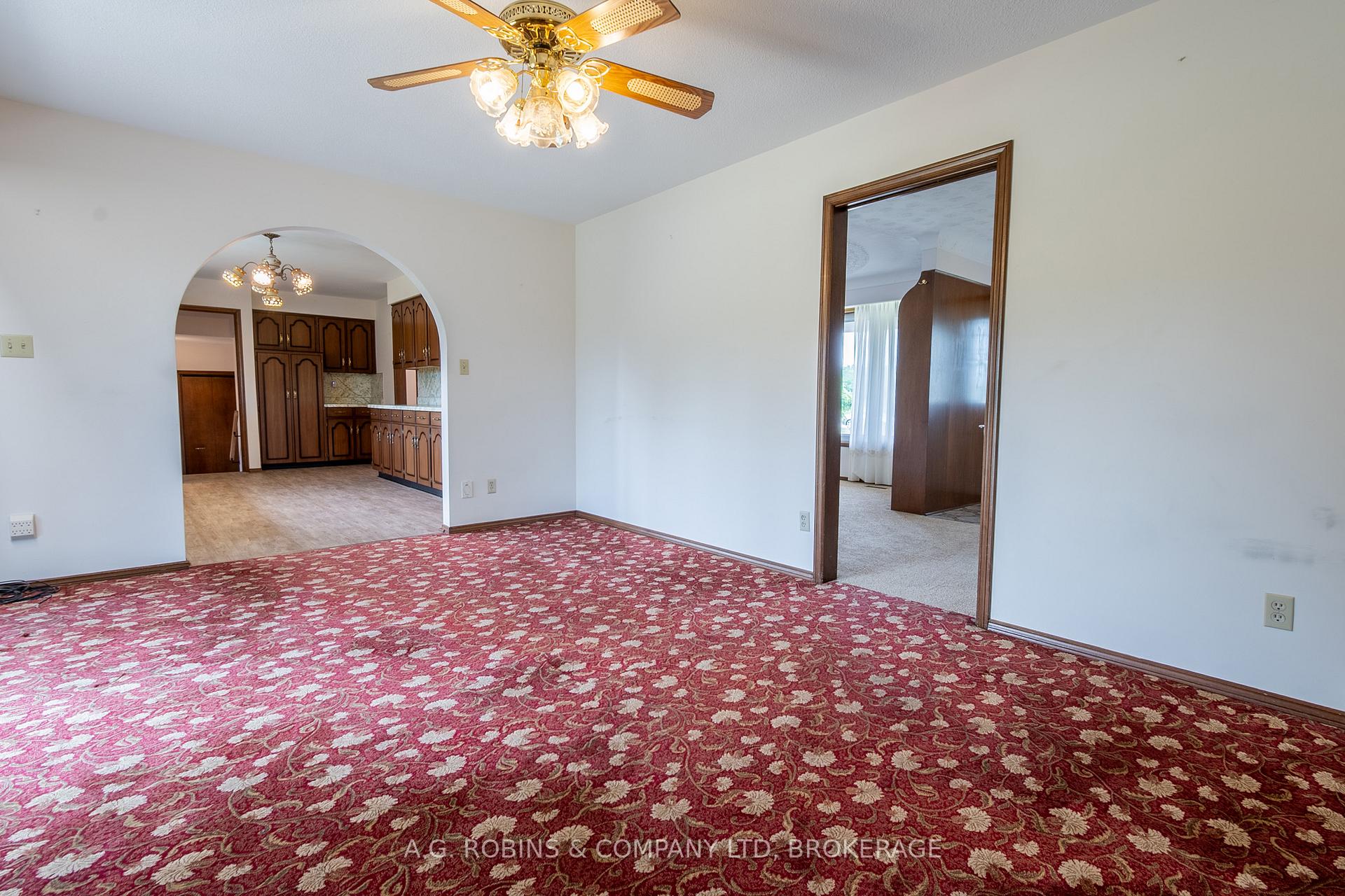 Photo 12 of 152 Doan's Ridge Road, Welland, Cooks Mills — HOMEH