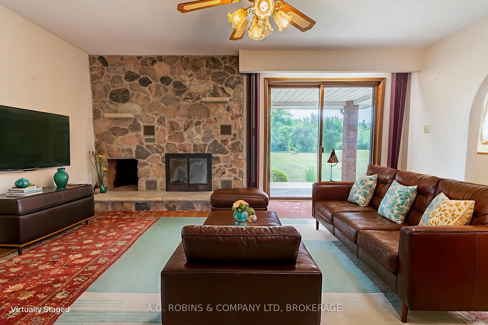 Photo 13 of 152 Doan's Ridge Road, Welland, Cooks Mills — HOMEH