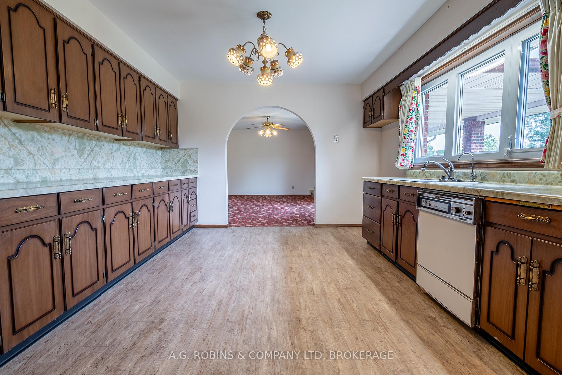 Photo 16 of 152 Doan's Ridge Road, Welland, Cooks Mills — HOMEH