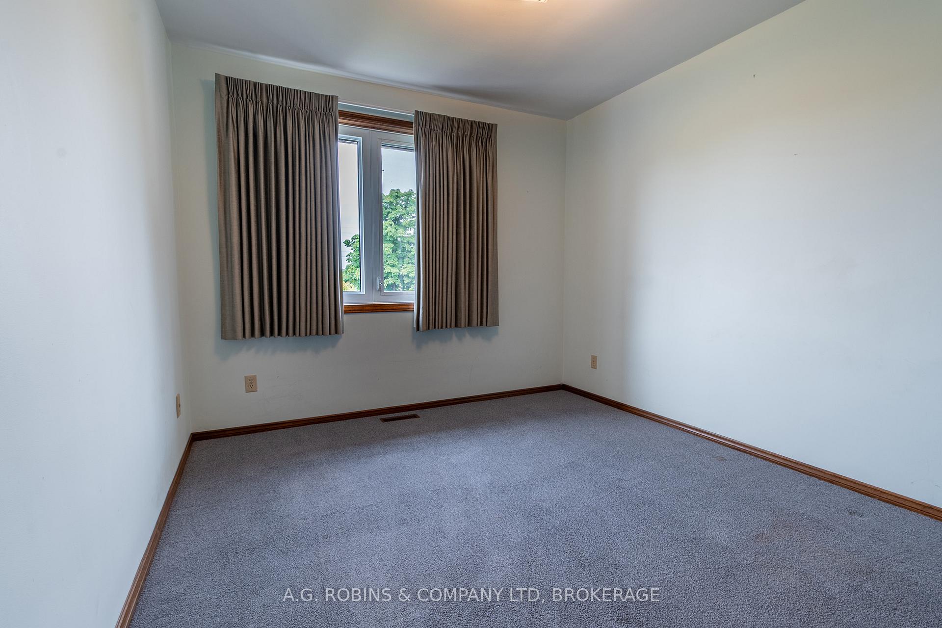 Photo 22 of 152 Doan's Ridge Road, Welland, Cooks Mills — HOMEH
