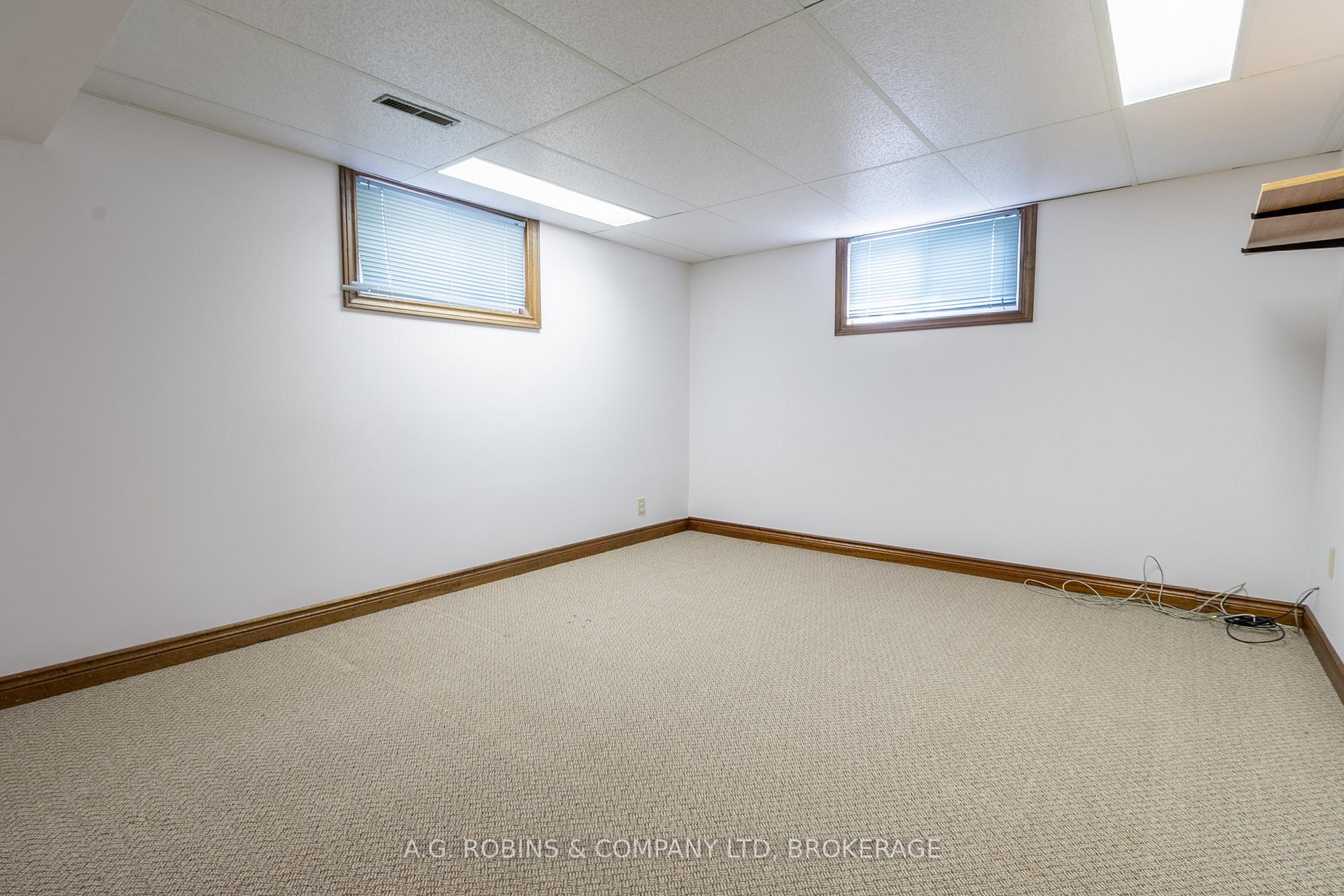 Photo 35 of 152 Doan's Ridge Road, Welland, Cooks Mills — HOMEH