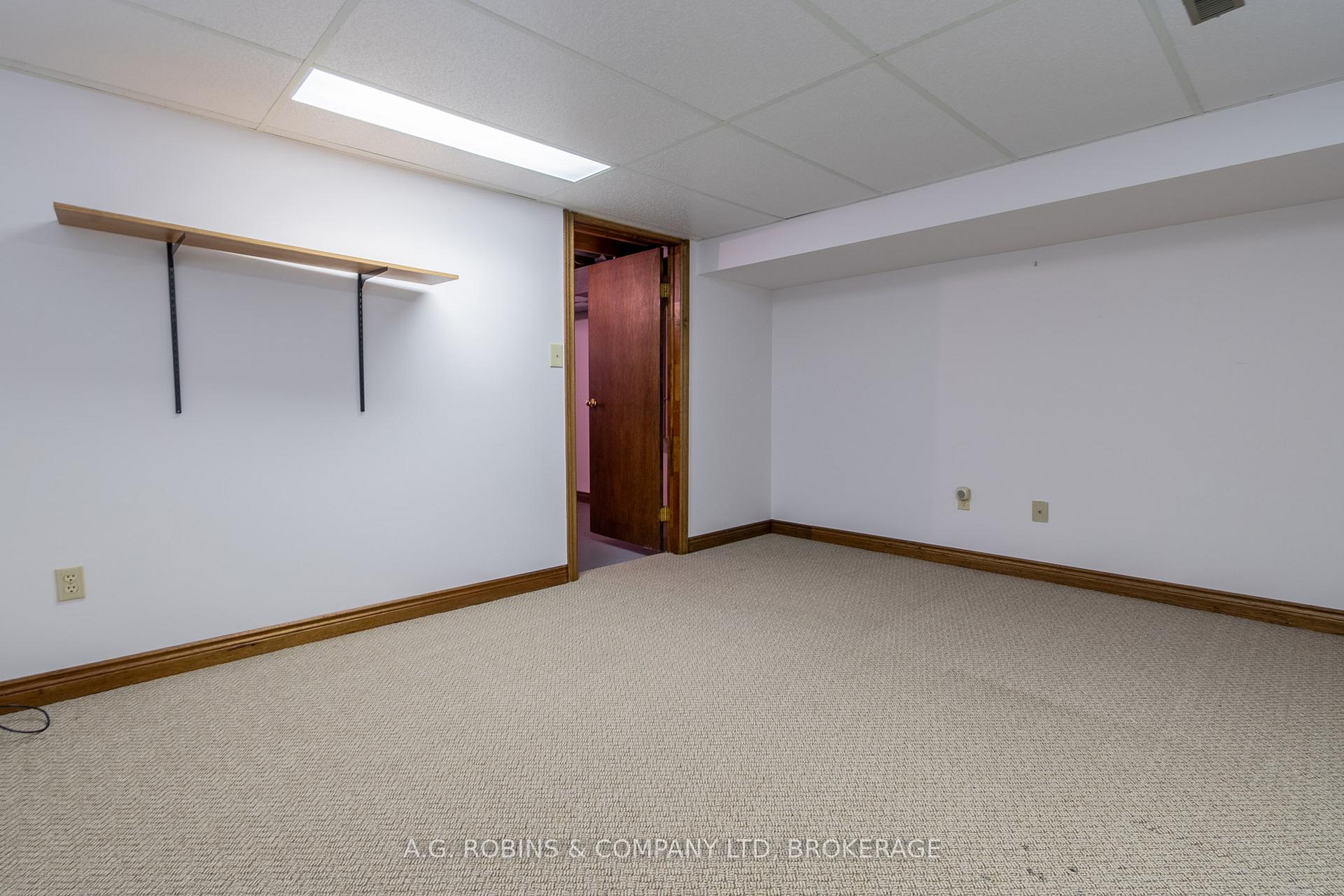 Photo 36 of 152 Doan's Ridge Road, Welland, Cooks Mills — HOMEH