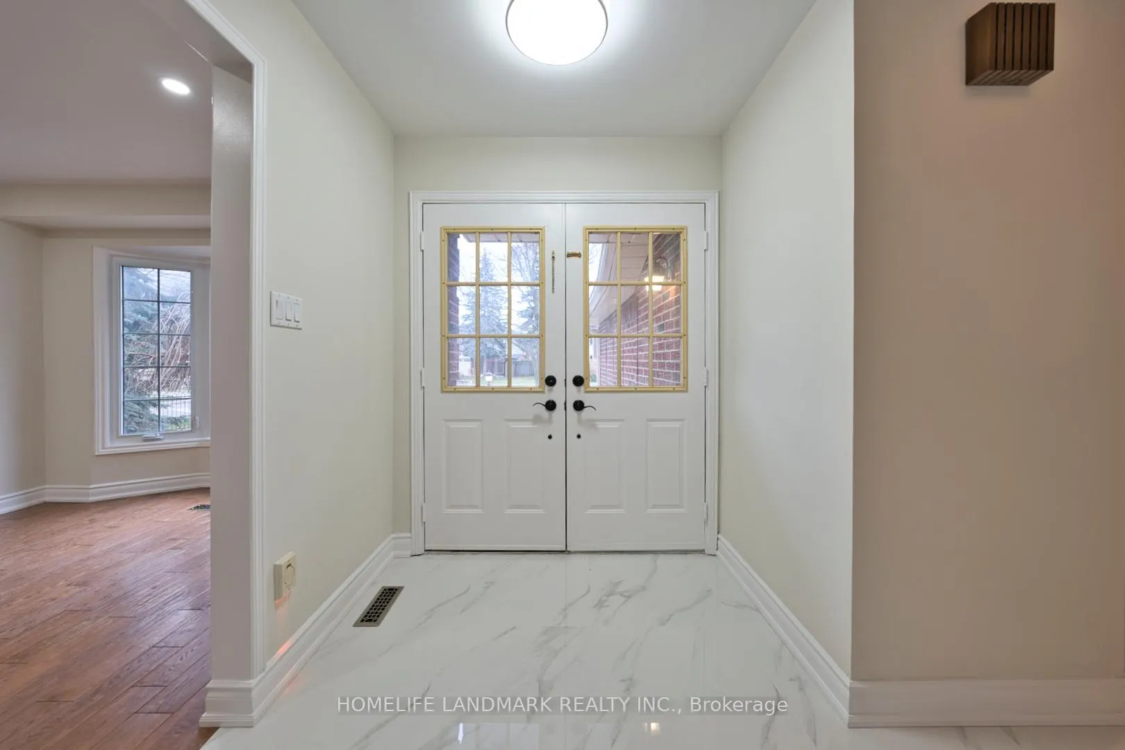 Photo 4 of 18 Glen Dhu Drive, Whitby, Rolling Acres — HOMEH