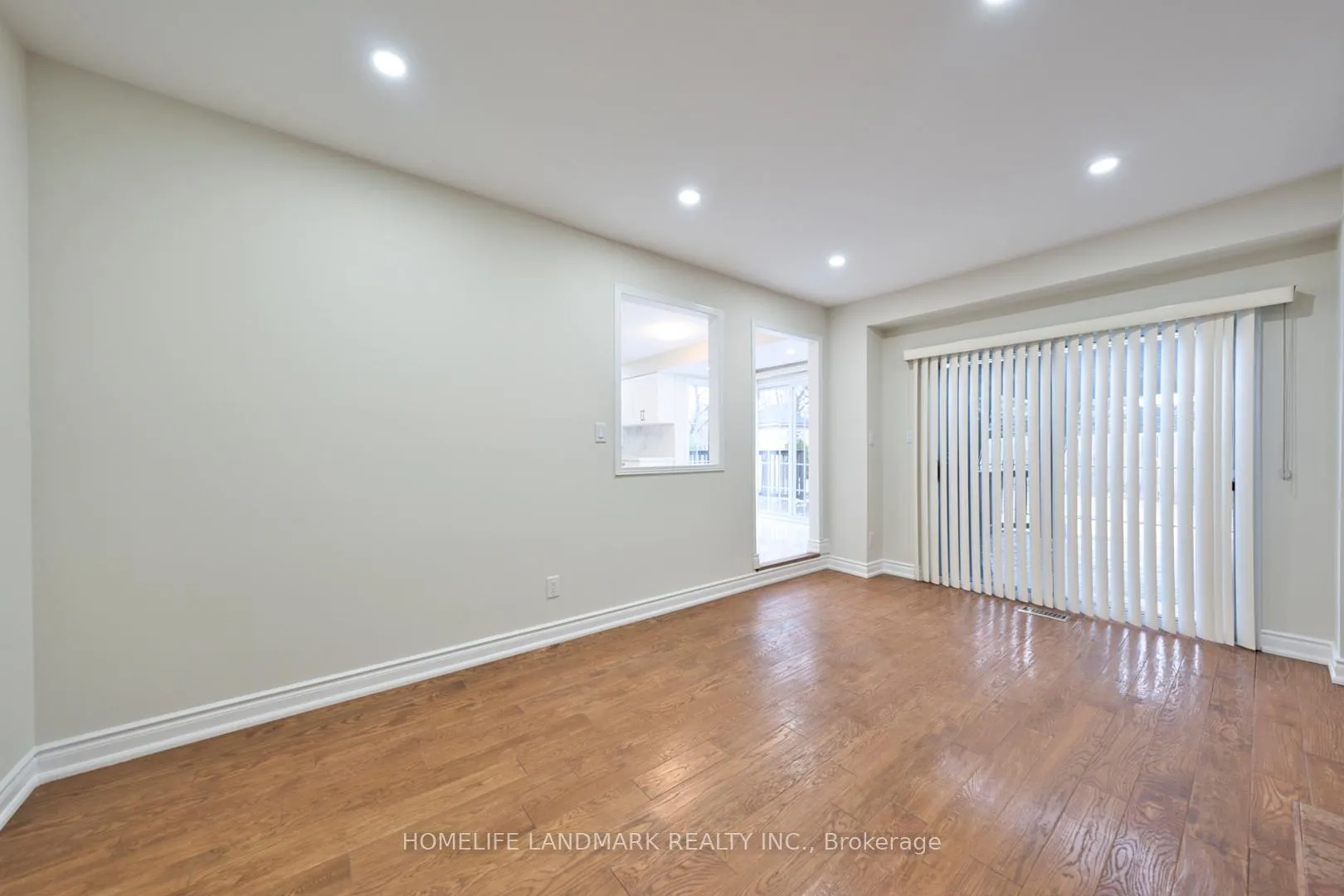Photo 16 of 18 Glen Dhu Drive, Whitby, Rolling Acres — HOMEH