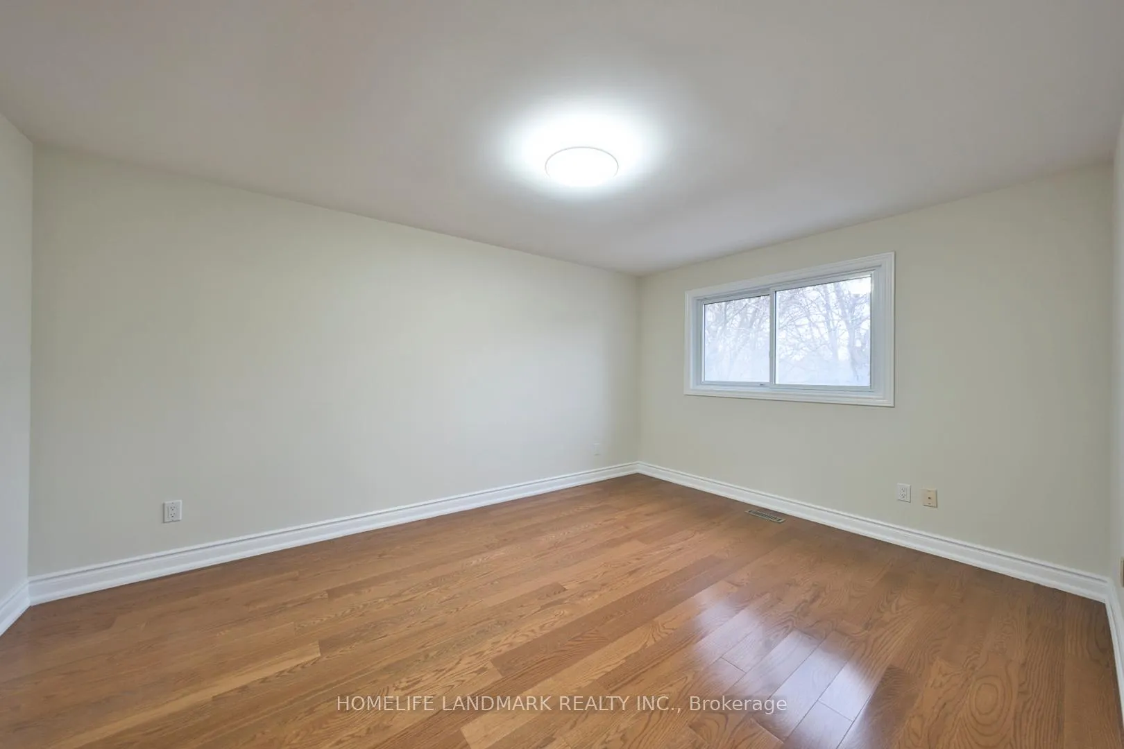 Photo 32 of 18 Glen Dhu Drive, Whitby, Rolling Acres — HOMEH