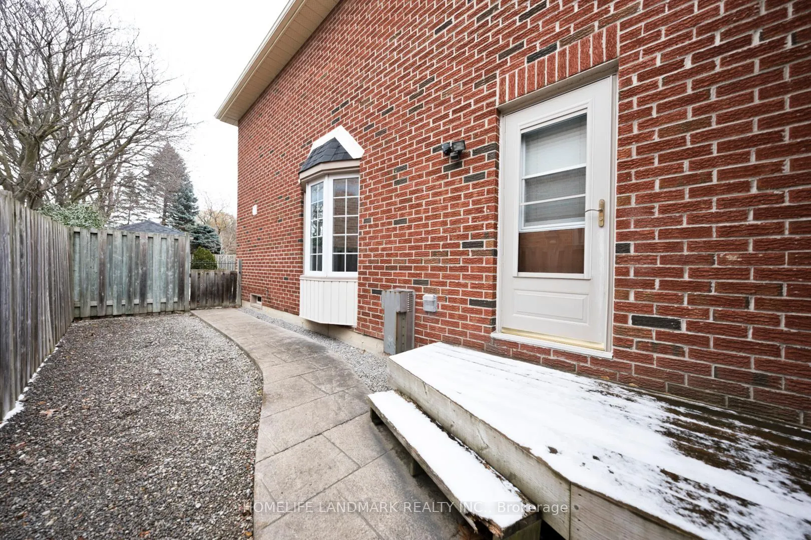 Photo 45 of 18 Glen Dhu Drive, Whitby, Rolling Acres — HOMEH