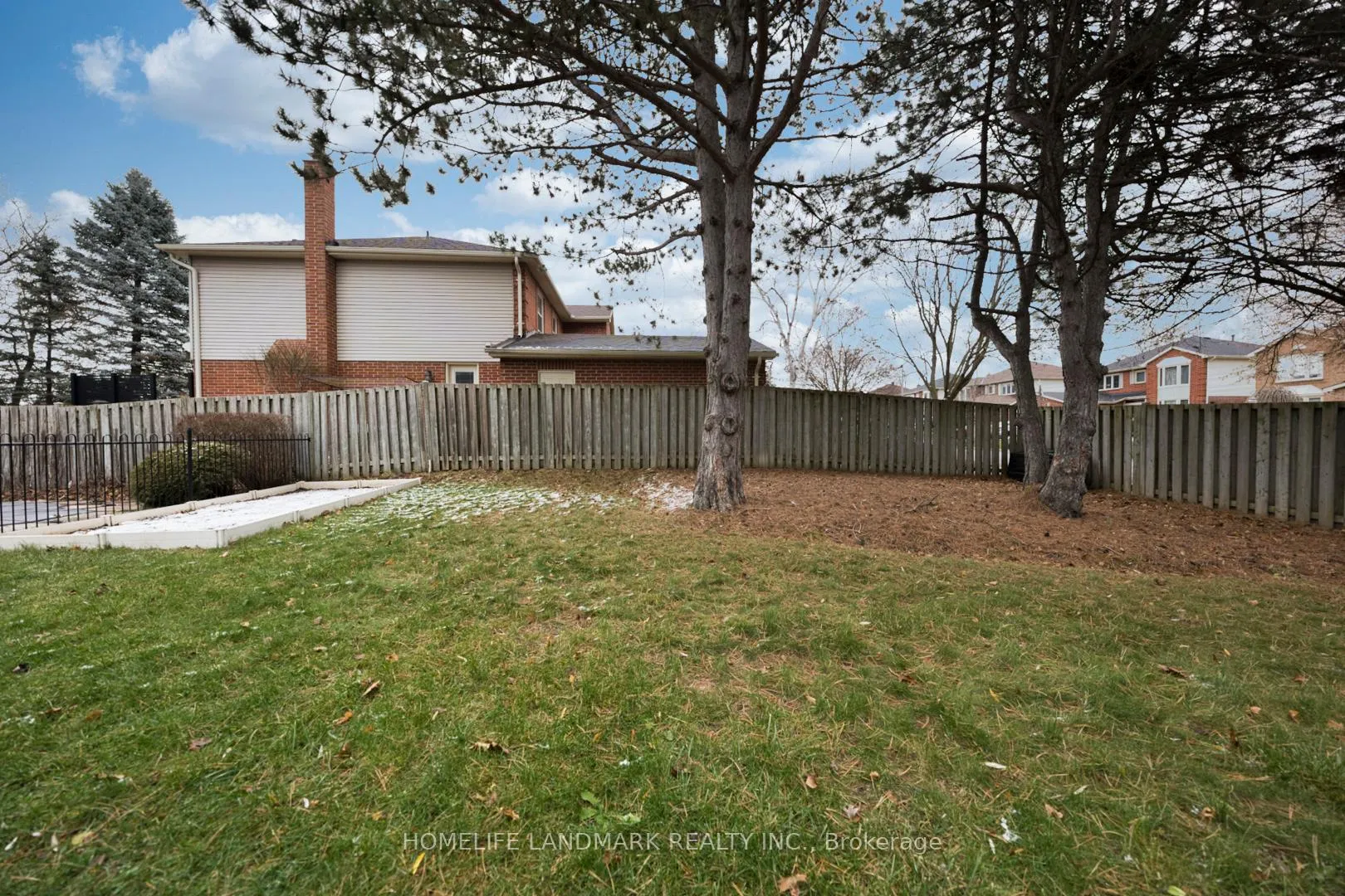 Photo 49 of 18 Glen Dhu Drive, Whitby, Rolling Acres — HOMEH