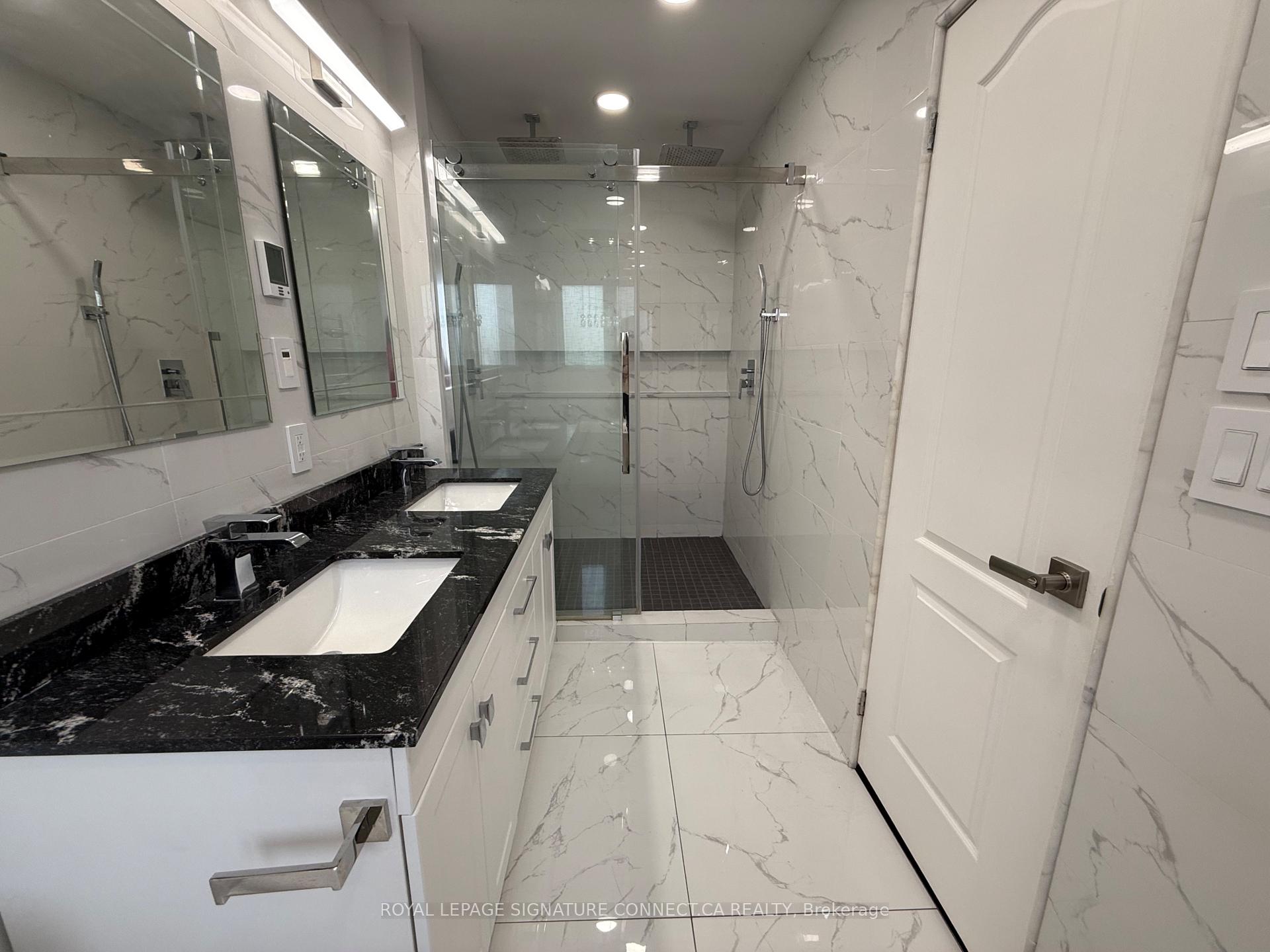 Photo 15 of 119 Carrier Crescent, Vaughan, Patterson — HOMEH