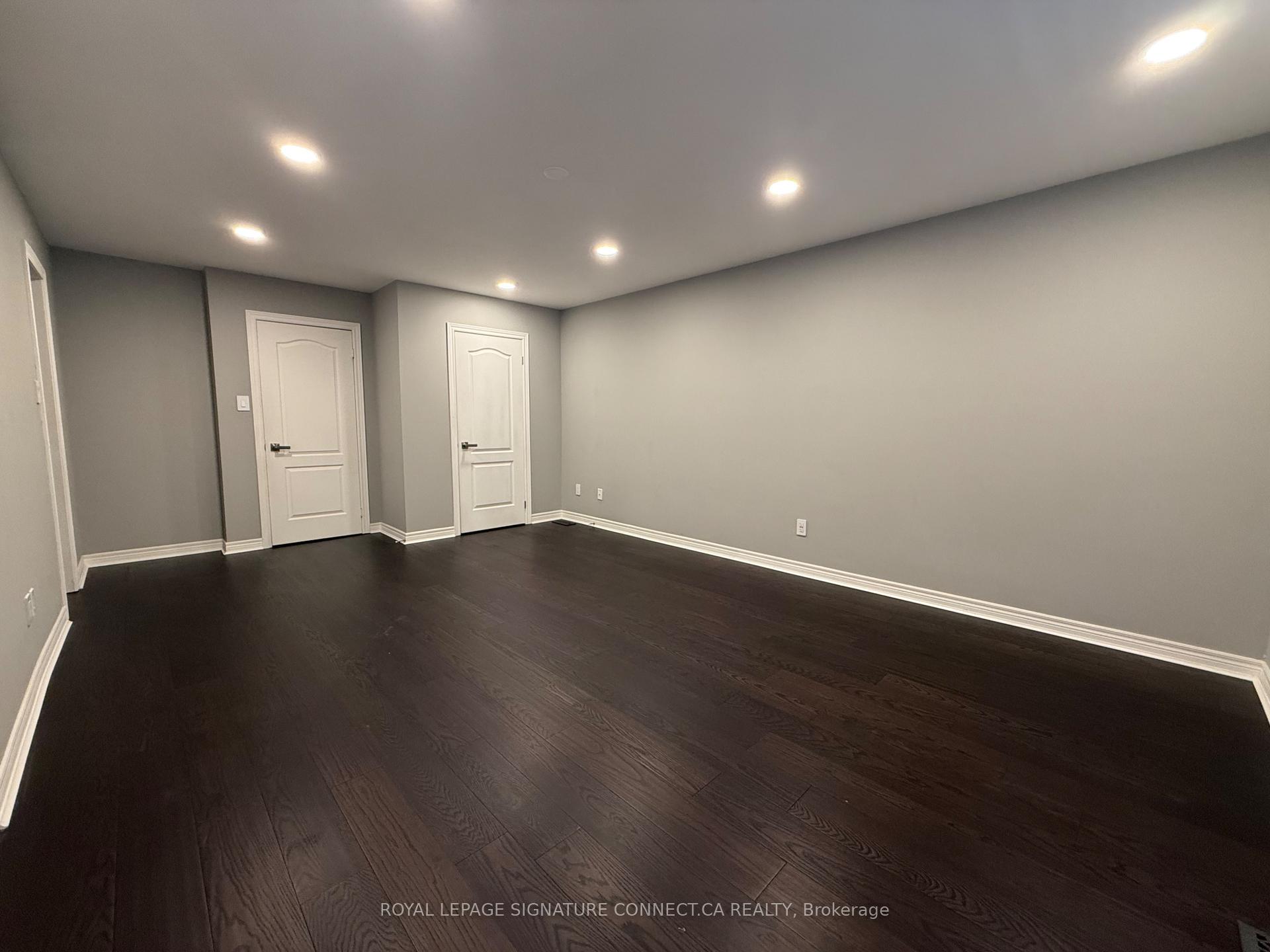 Photo 17 of 119 Carrier Crescent, Vaughan, Patterson — HOMEH