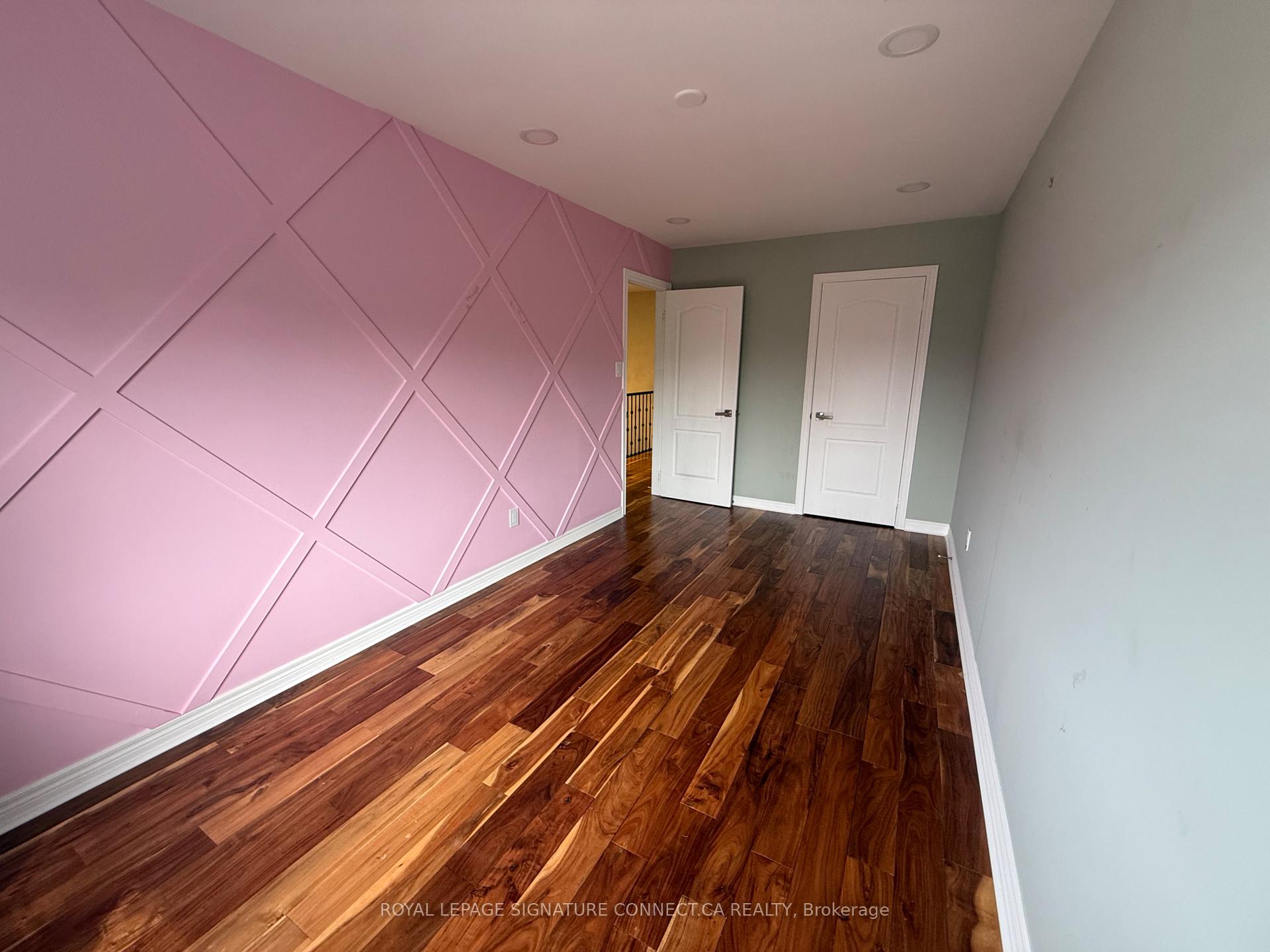 Photo 19 of 119 Carrier Crescent, Vaughan, Patterson — HOMEH