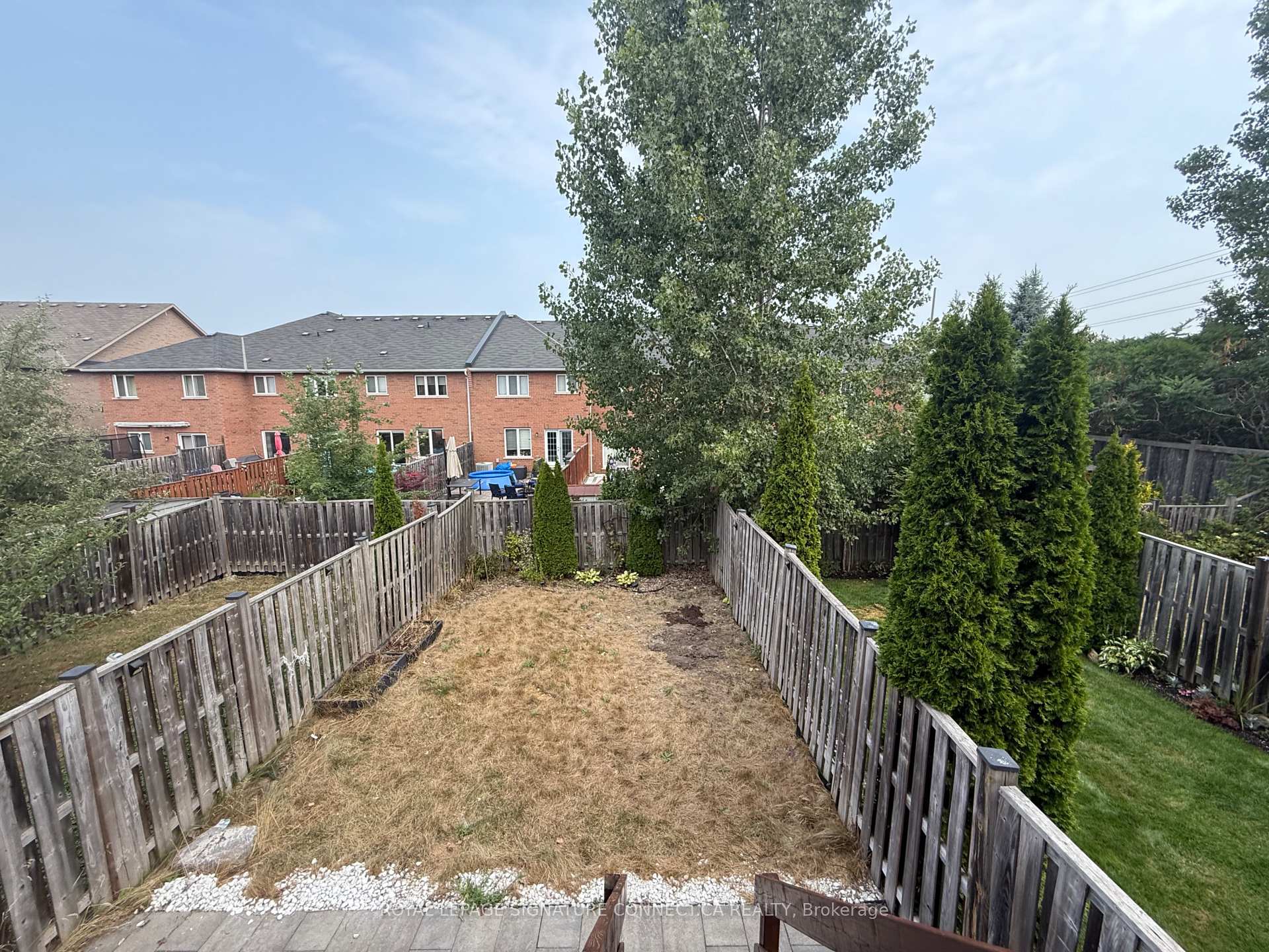 Photo 25 of 119 Carrier Crescent, Vaughan, Patterson — HOMEH