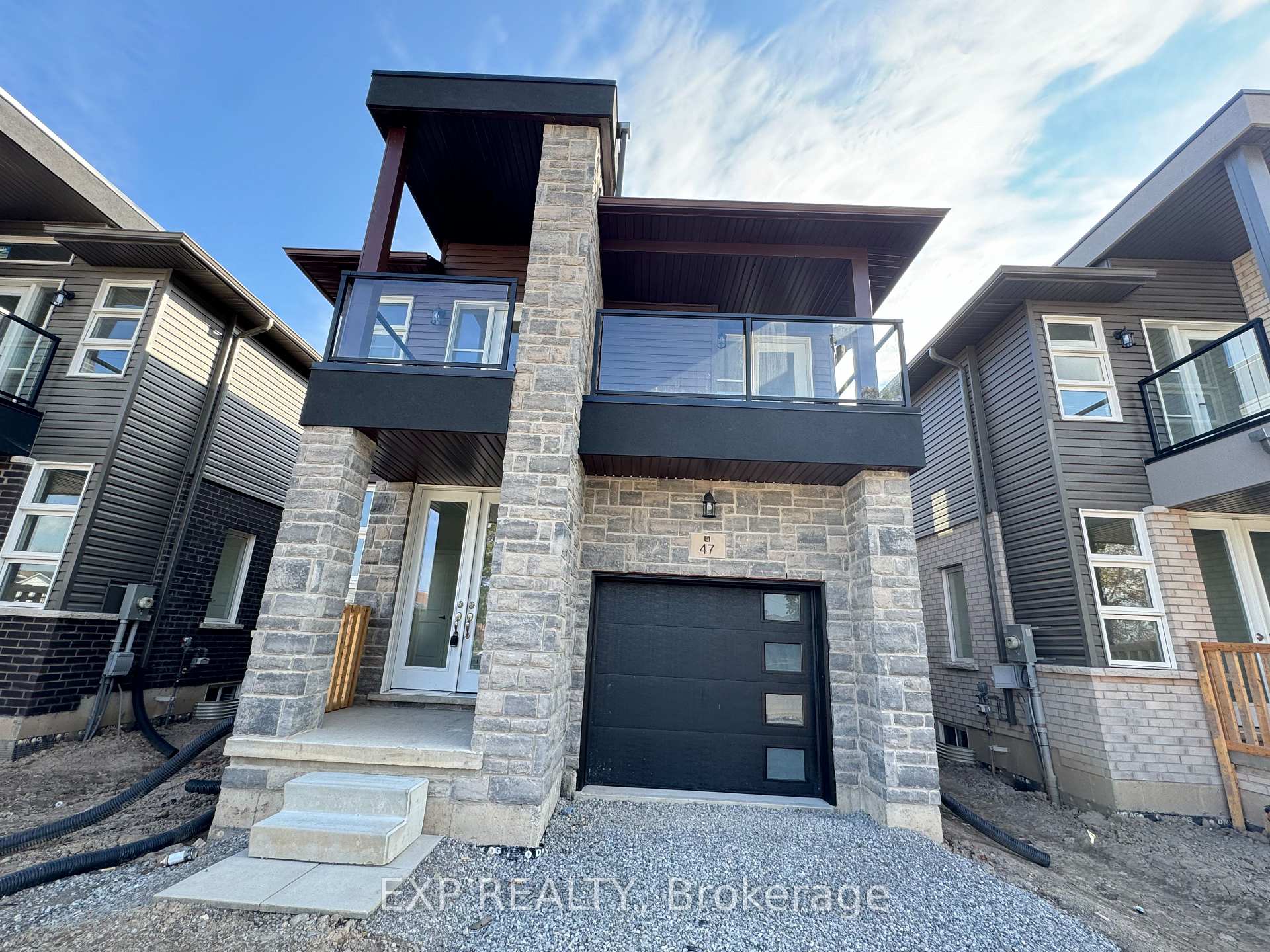 Photo 1 of 47 LAUGHER Ave, Welland, Lincoln/Crowland — HOMEH