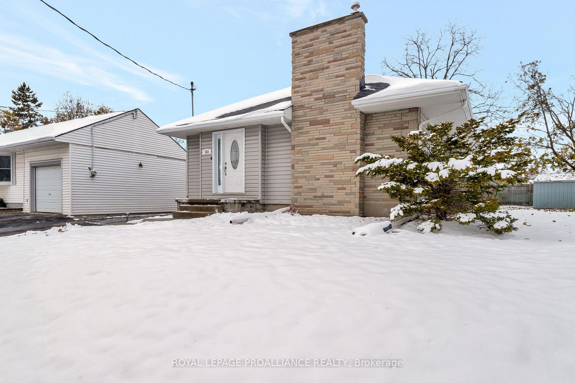 Photo 2 of 163 Hastings Drive, Belleville, Belleville Ward — HOMEH