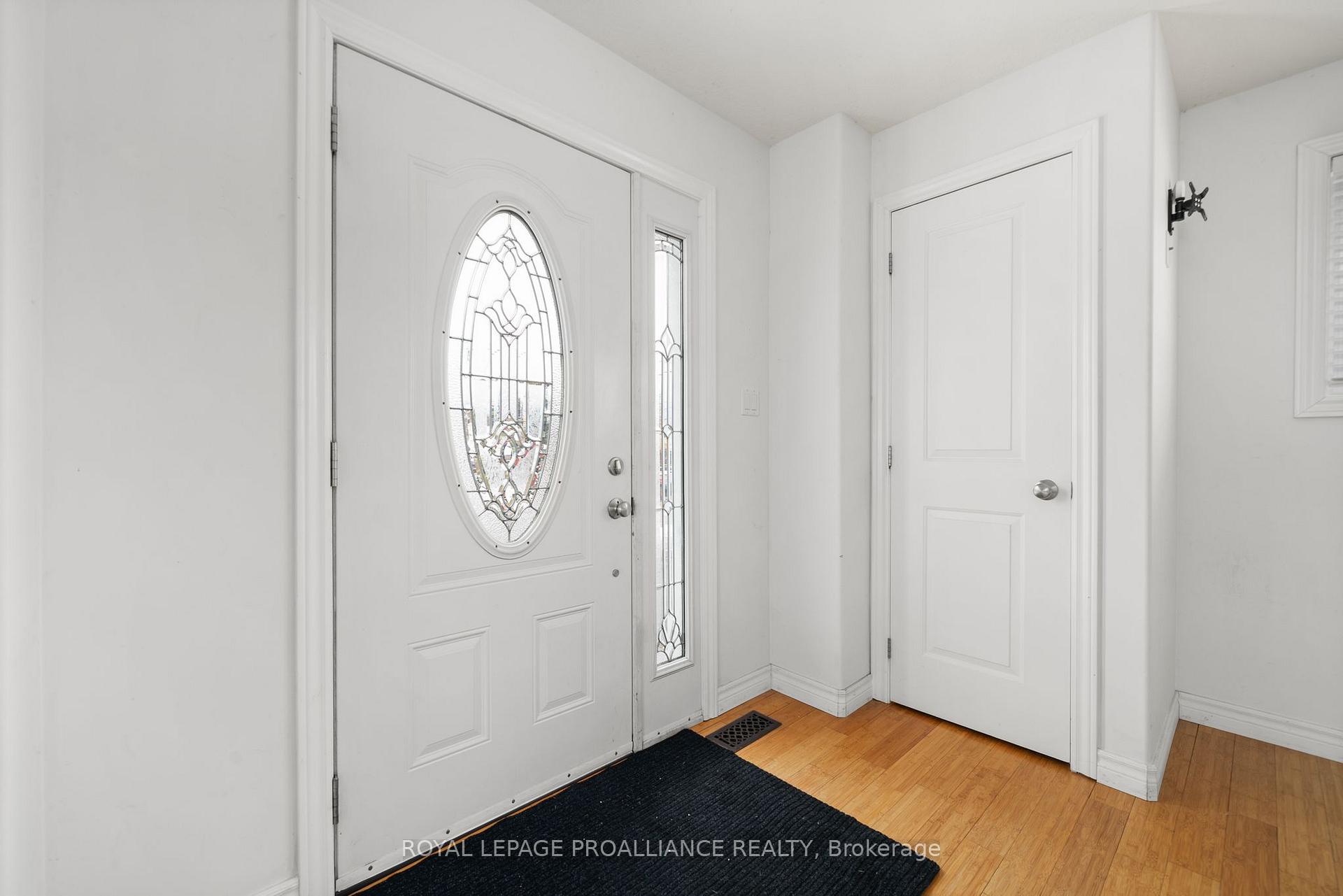 Photo 4 of 163 Hastings Drive, Belleville, Belleville Ward — HOMEH