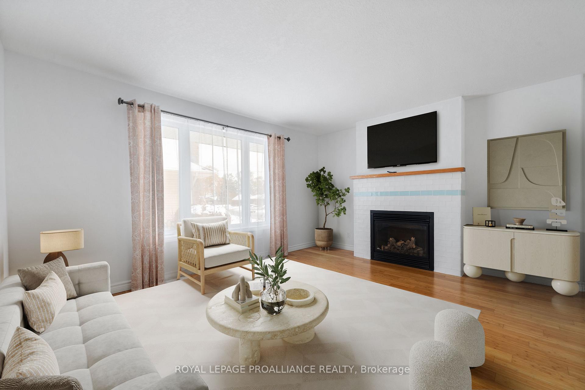 Photo 11 of 163 Hastings Drive, Belleville, Belleville Ward — HOMEH