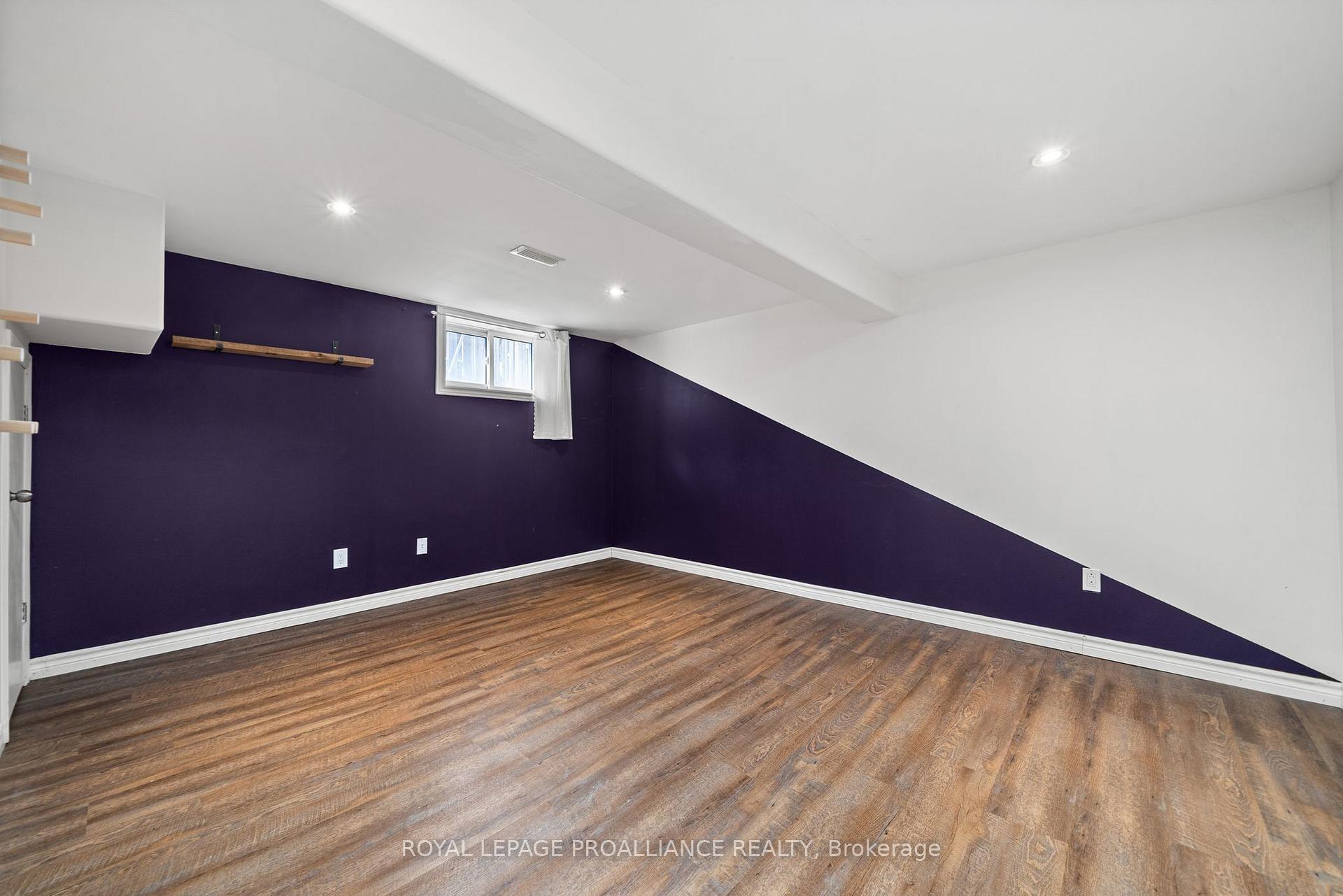 Photo 33 of 163 Hastings Drive, Belleville, Belleville Ward — HOMEH