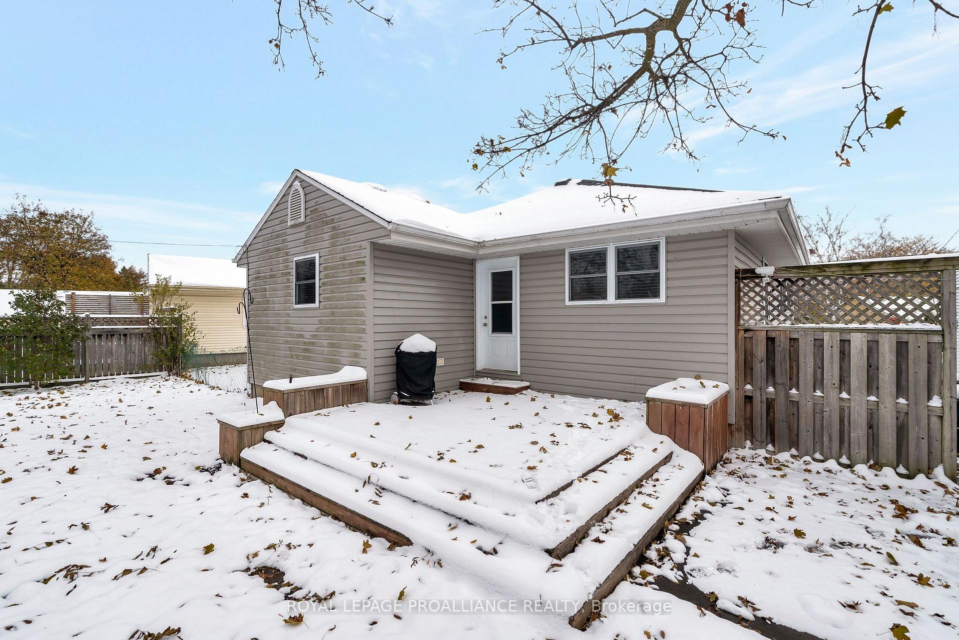 Photo 43 of 163 Hastings Drive, Belleville, Belleville Ward — HOMEH
