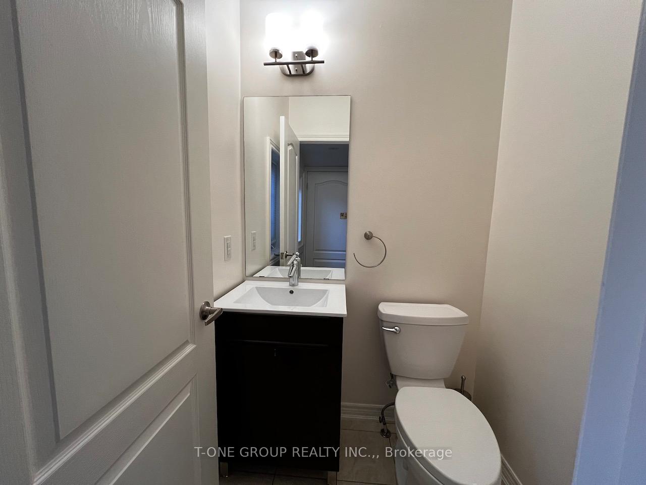 Photo 19 of 1 Timna Crescent, Vaughan, Patterson — HOMEH