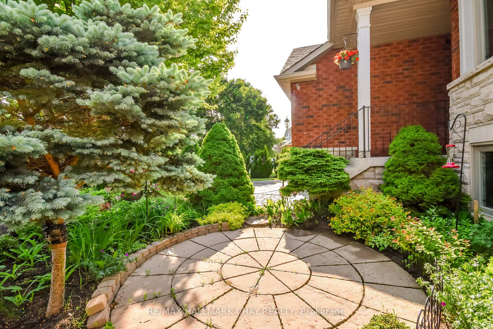 Photo 2 of 5 Meadowood Drive, Wasaga Beach — HOMEH