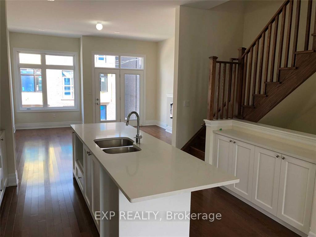 Photo 5 of 22 Golden Trail, Vaughan, Patterson — HOMEH