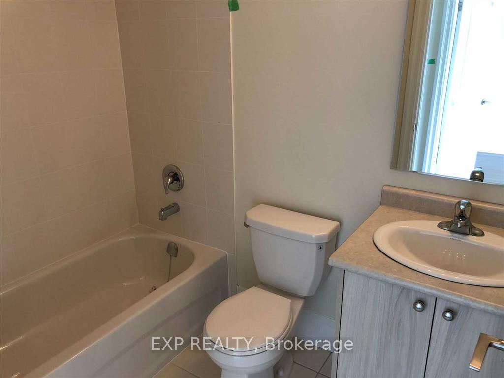 Photo 16 of 22 Golden Trail, Vaughan, Patterson — HOMEH