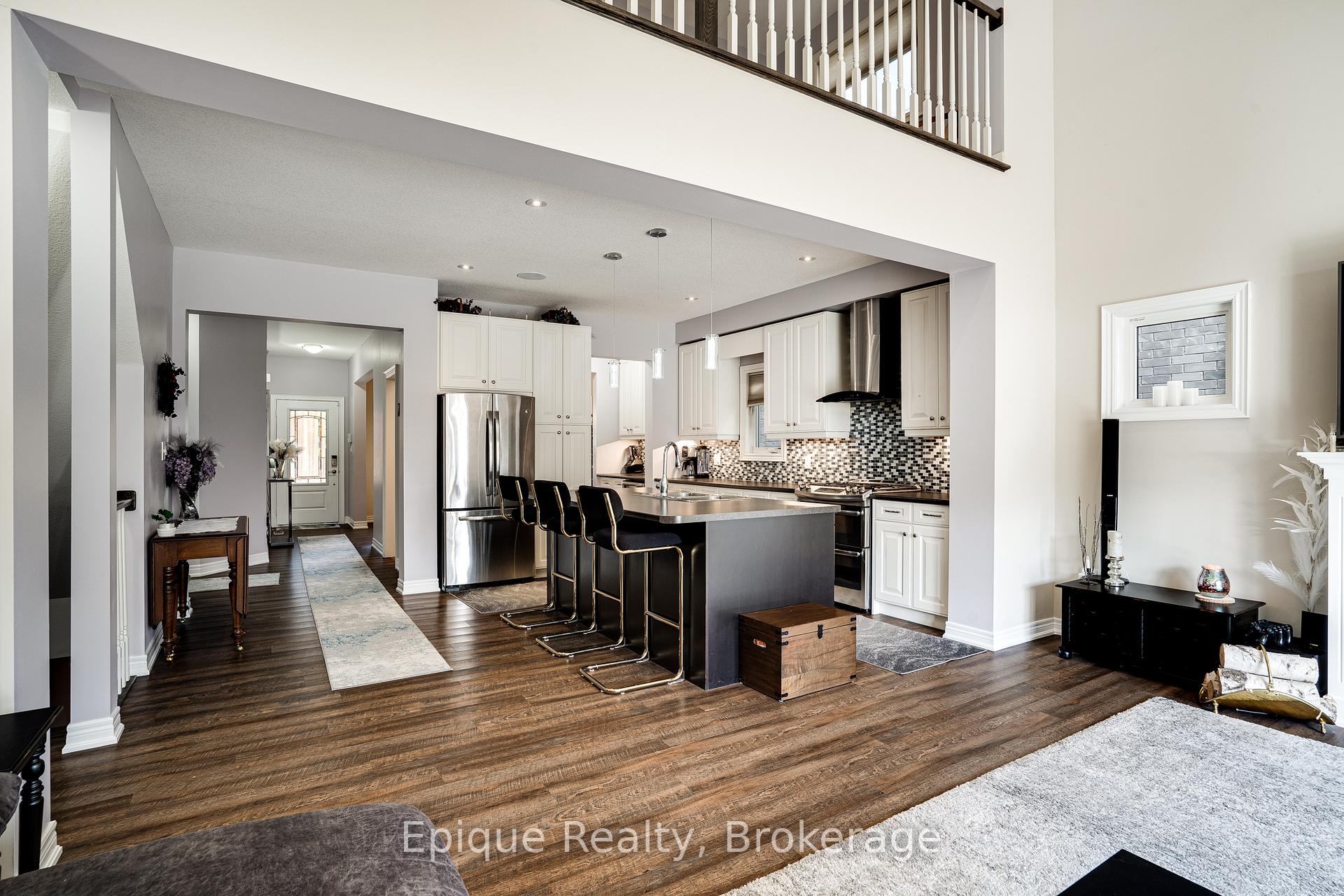 Photo 12 of 68 Roselawn Crescent, Welland, Coyle Creek — HOMEH