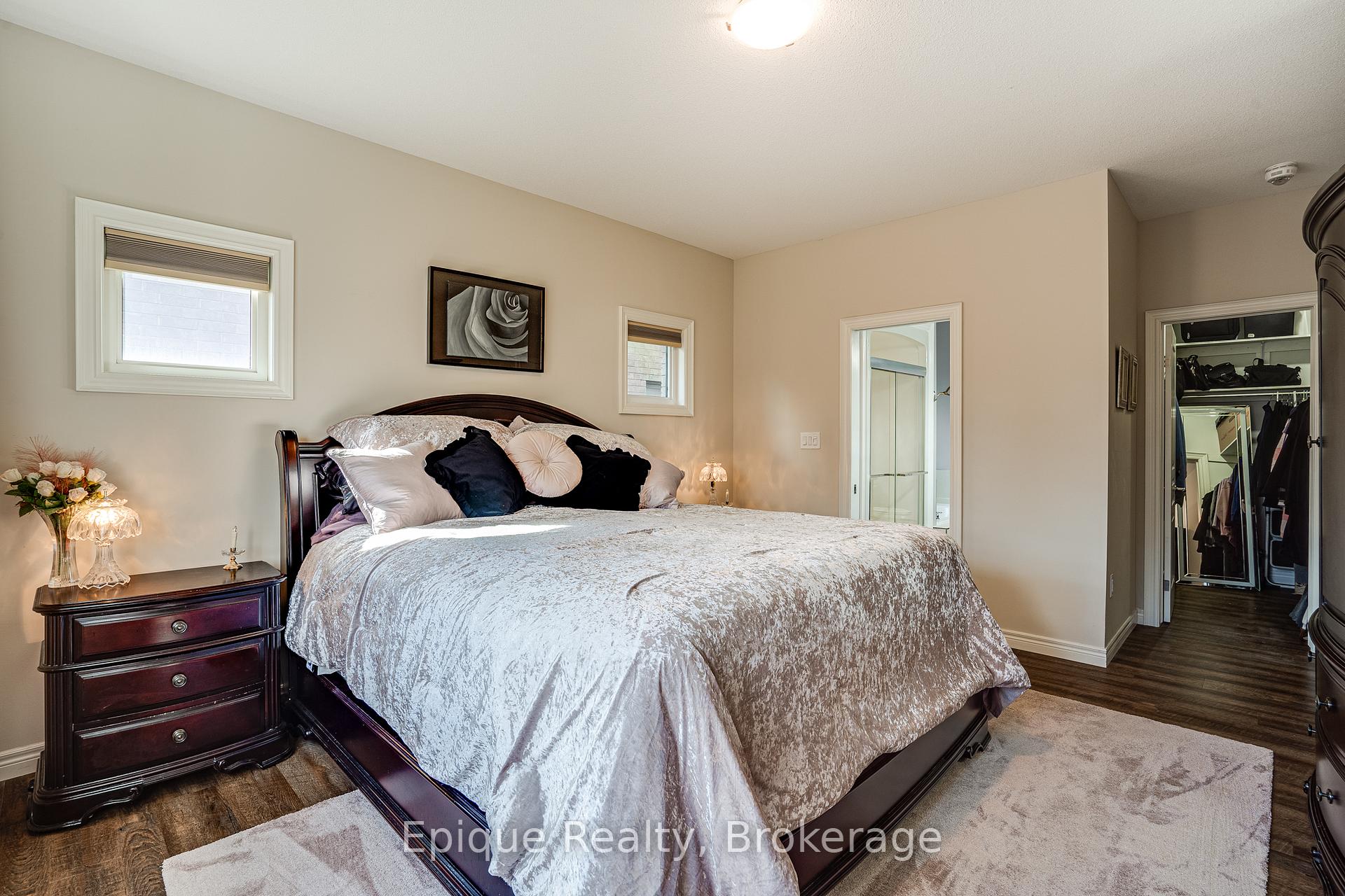 Photo 19 of 68 Roselawn Crescent, Welland, Coyle Creek — HOMEH